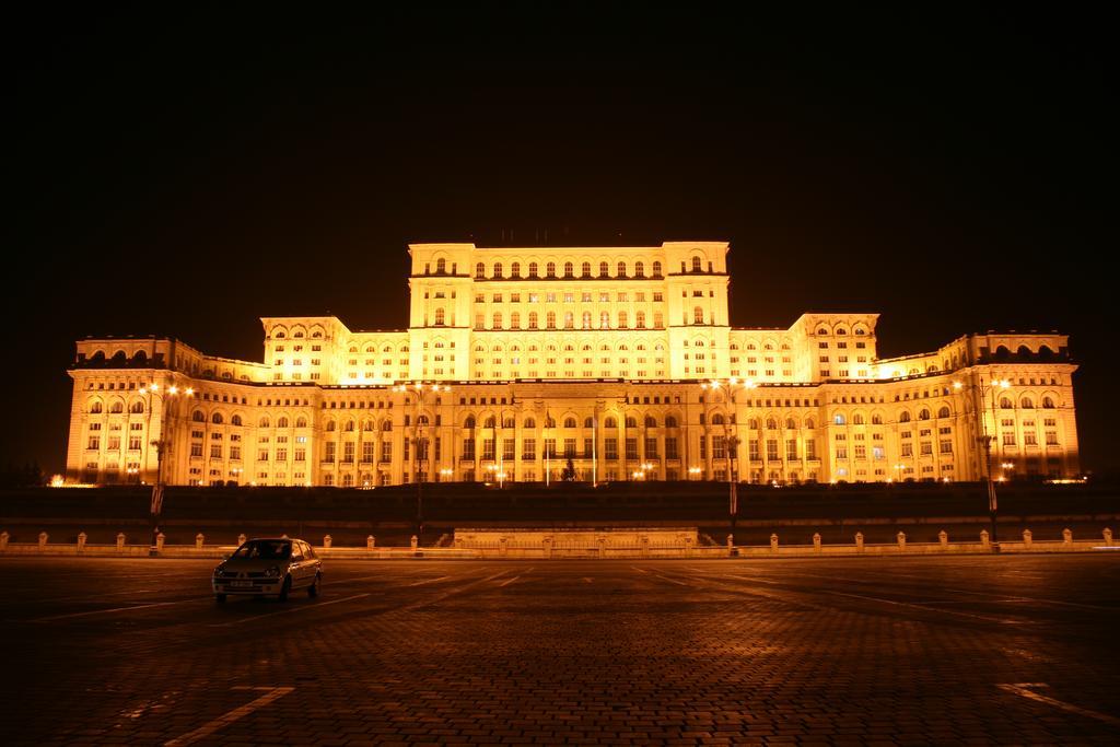 Color Apartments Downtown Бухарест Екстер'єр фото