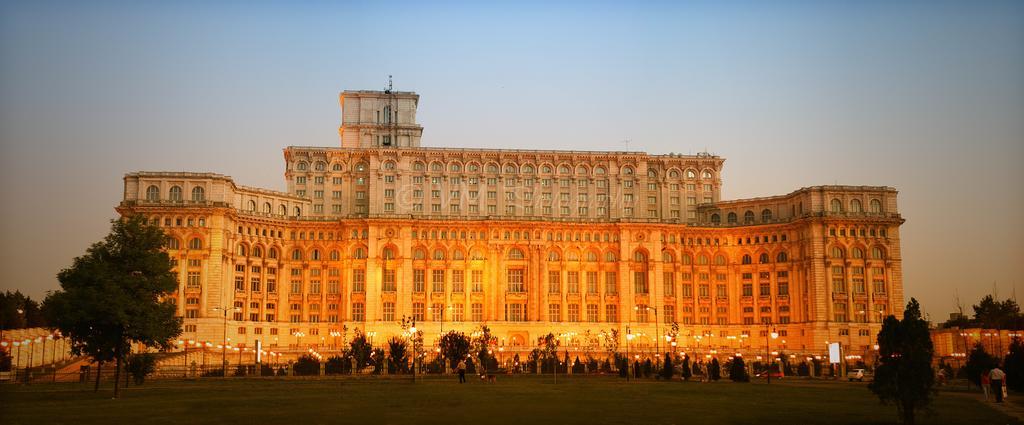 Color Apartments Downtown Бухарест Екстер'єр фото